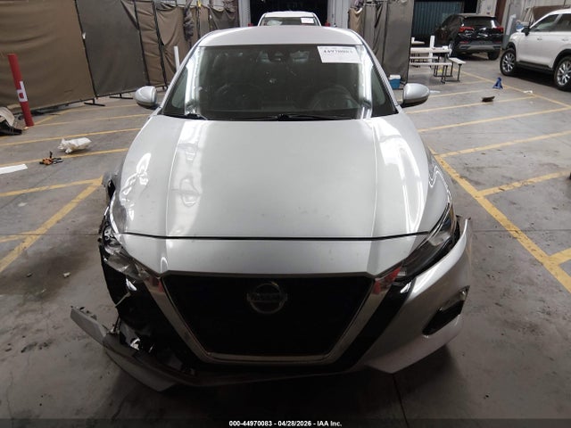 44970083 :رقم المزاد ، 1N4BL4BV8MN301520 vin ، 2021 Nissan Altima S Fwd مزاد بيع