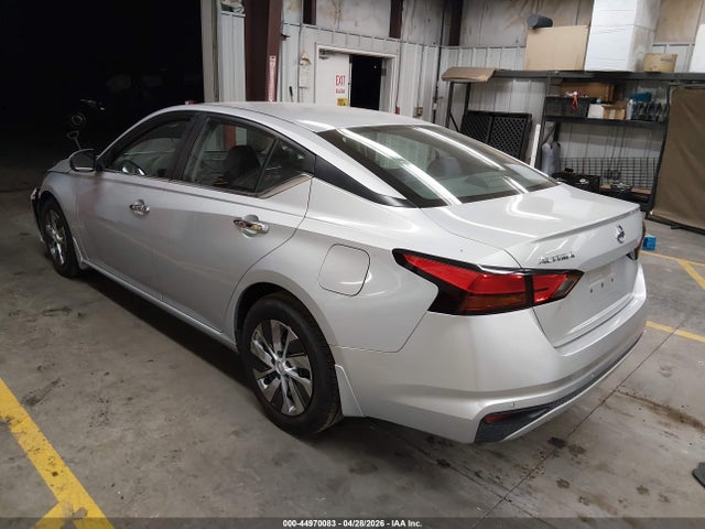 44970083 :رقم المزاد ، 1N4BL4BV8MN301520 vin ، 2021 Nissan Altima S Fwd مزاد بيع
