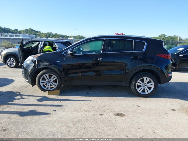 Продажа на аукционе авто 2018 Kia Sportage Lx, vin: KNDPMCAC4J7328608, номер лота: 44970162