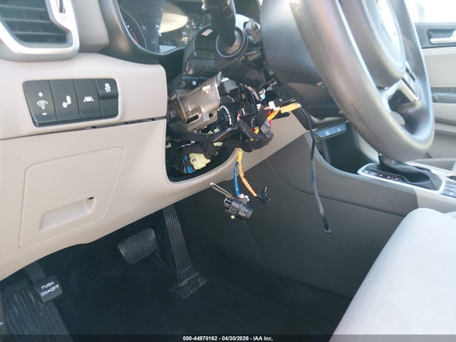 Продажа на аукционе авто 2018 Kia Sportage Lx, vin: KNDPMCAC4J7328608, номер лота: 44970162