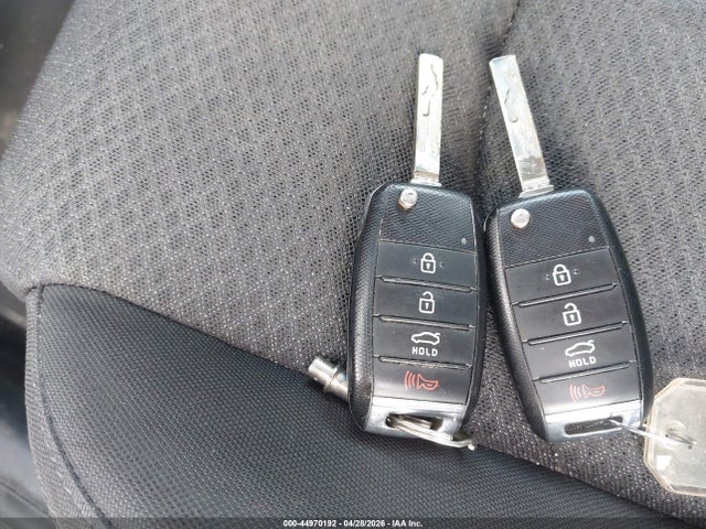 44970192 :رقم المزاد ، 5XXGT4L39GG008870 vin ، 2016 Kia Optima Lx مزاد بيع