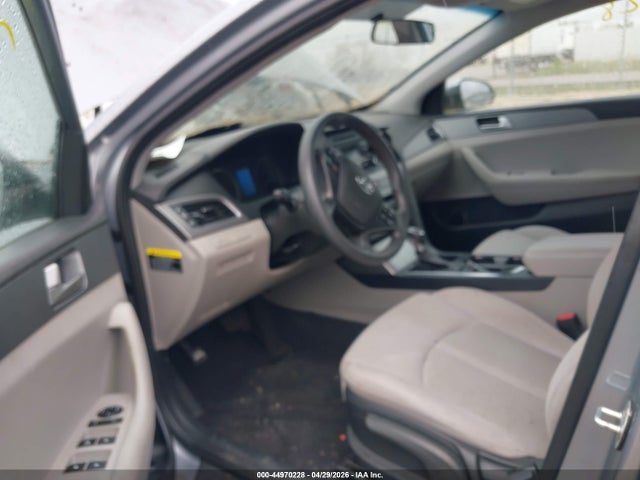 2017 Hyundai Sonata მანქანა იყიდება აუქციონზე, vin: 5NPE24AF9HH487952, აუქციონის ნომერი: 44970228