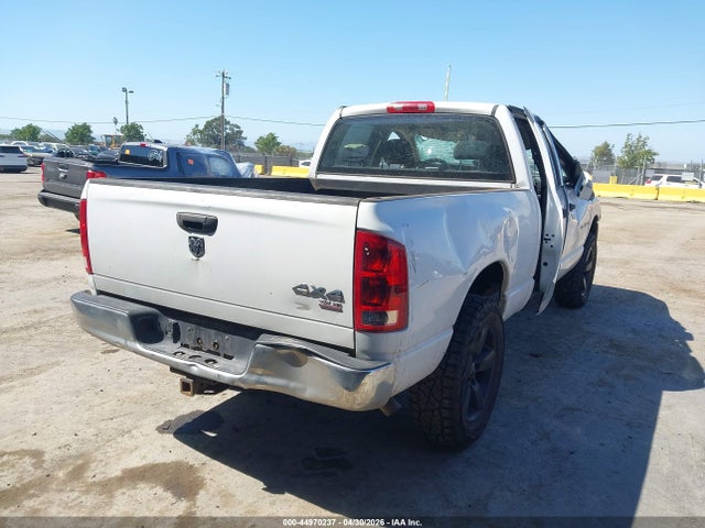 44970237 :رقم المزاد ، 1D7HU18DX5S302840 vin ، 2005 Dodge Ram 1500 Slt/laramie مزاد بيع