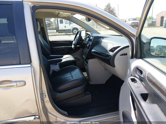 44970253 :رقم المزاد ، 2C4RC1BG0GR295244 vin ، 2016 Chrysler Town & Country Touring مزاد بيع