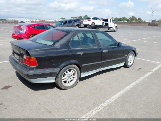 44970261 :رقم المزاد ، WBACB3328SFE20675 vin ، 1995 Bmw 325 I مزاد بيع