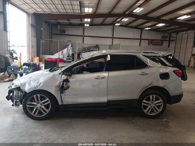 Продажа на аукционе авто 2020 Chevrolet Equinox Awd Premier 2.0l Turbo, vin: 2GNAXYEX7L6199975, номер лота: 44970265