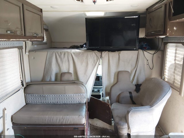Ford E-350 Cutaway 2017 1FDWE3FS8HDC52360 Image 12