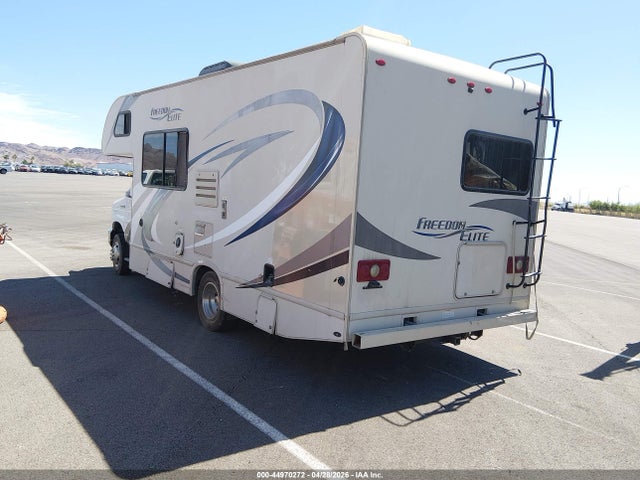 Ford E-350 Cutaway 2017 1FDWE3FS8HDC52360 Image 3