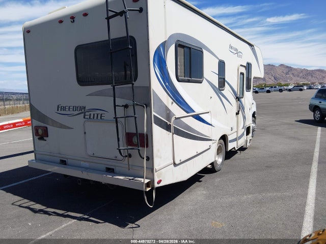 Ford E-350 Cutaway 2017 1FDWE3FS8HDC52360 Image 4