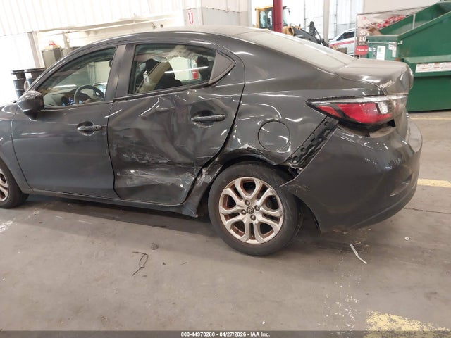 3MYDLBYV0HY147412 Toyota YARIS IA
