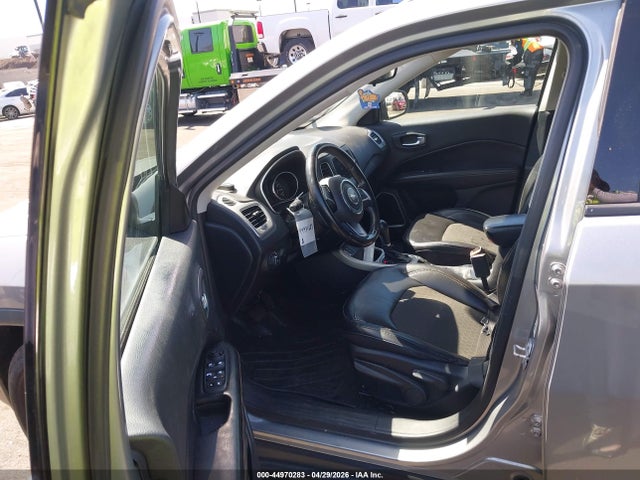 2020 Jeep Compass Latitude Fwd მანქანა იყიდება აუქციონზე, vin: 3C4NJCBB1LT235372, აუქციონის ნომერი: 44970283