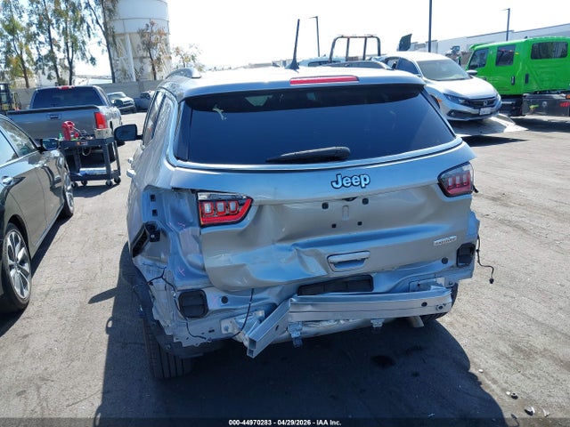 2020 Jeep Compass Latitude Fwd მანქანა იყიდება აუქციონზე, vin: 3C4NJCBB1LT235372, აუქციონის ნომერი: 44970283
