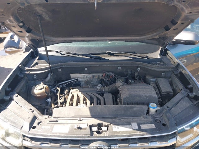 44970289 :رقم المزاد ، 1V2KR2CA1JC584857 vin ، 2018 Volkswagen Atlas 3.6l V6 Se مزاد بيع