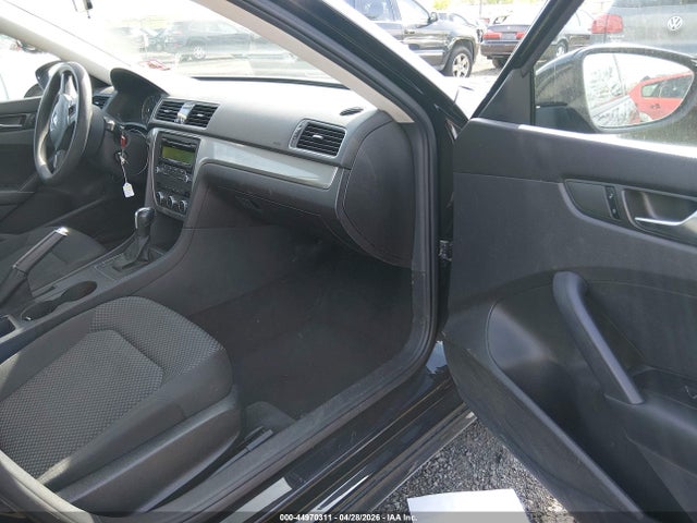 Aukcja sprzedaży 2012 Volkswagen Passat 2.5l S, vin: 1VWAP7A39CC005859, numer aukcji: 44970311