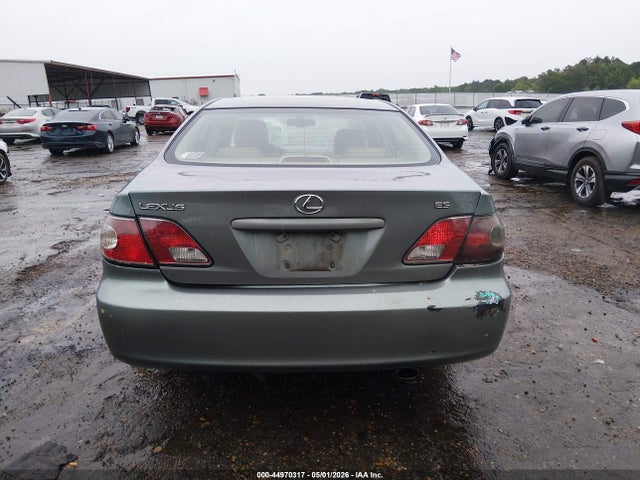 44970317 :رقم المزاد ، JTHBF30G320040418 vin ، 2002 Lexus Es 300 مزاد بيع