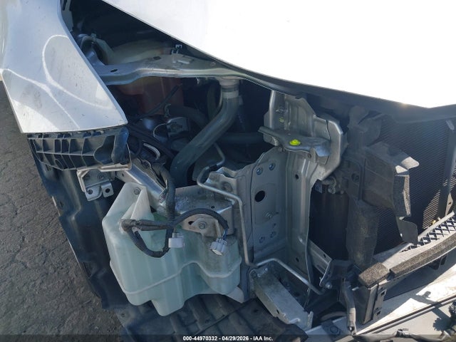 JTDKBRFU0H3568681 Toyota Prius Two