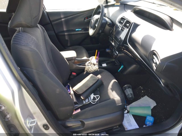 JTDKBRFU0H3568681 Toyota Prius Two