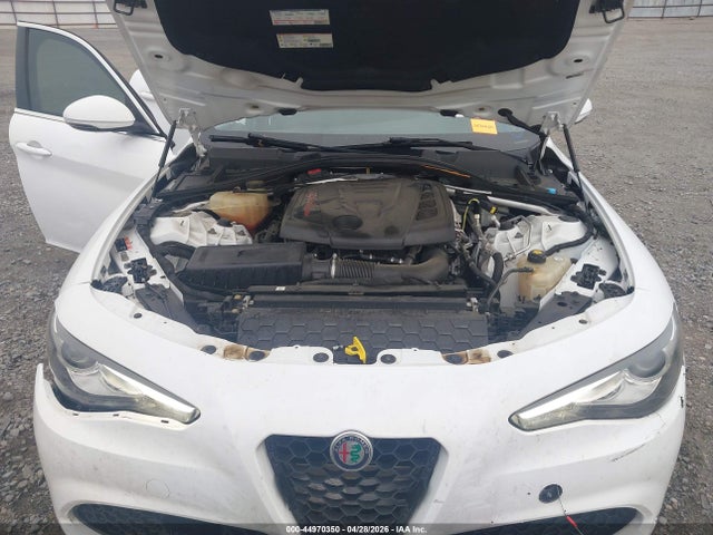 44970350 :رقم المزاد ، ZARFAEBN2J7566267 vin ، 2018 Alfa Romeo Giulia Rwd مزاد بيع