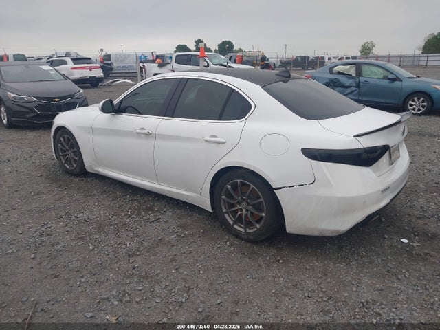 44970350 :رقم المزاد ، ZARFAEBN2J7566267 vin ، 2018 Alfa Romeo Giulia Rwd مزاد بيع