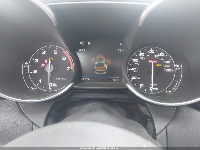 44970350 :رقم المزاد ، ZARFAEBN2J7566267 vin ، 2018 Alfa Romeo Giulia Rwd مزاد بيع