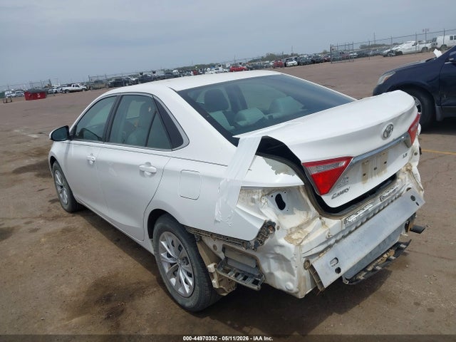 2015 Toyota Camry Le მანქანა იყიდება აუქციონზე, vin: 4T4BF1FK0FR481148, აუქციონის ნომერი: 44970352