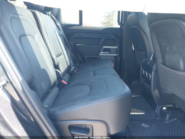 Продажа на аукционе авто 2024 Land Rover Defender 110 P400 S, vin: SALEJEEU1R2295549, номер лота: 44970362