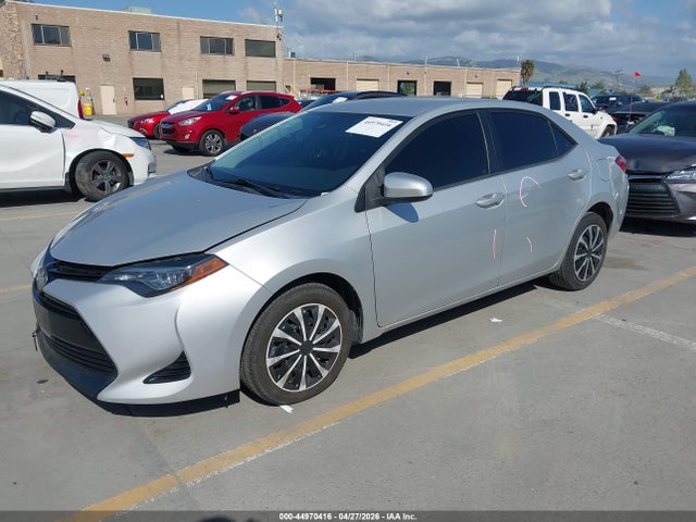 Toyota COROLLA LE 2018 2T1BURHE9JC023401 Image 2