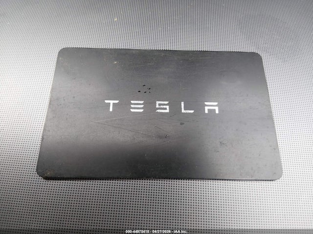 Продажа на аукционе авто 2026 Tesla Model Y Premium Rear-wheel Drive/standard Rear-wheel Drive, vin: 7SAYGDED6TF391195, номер лота: 44970418