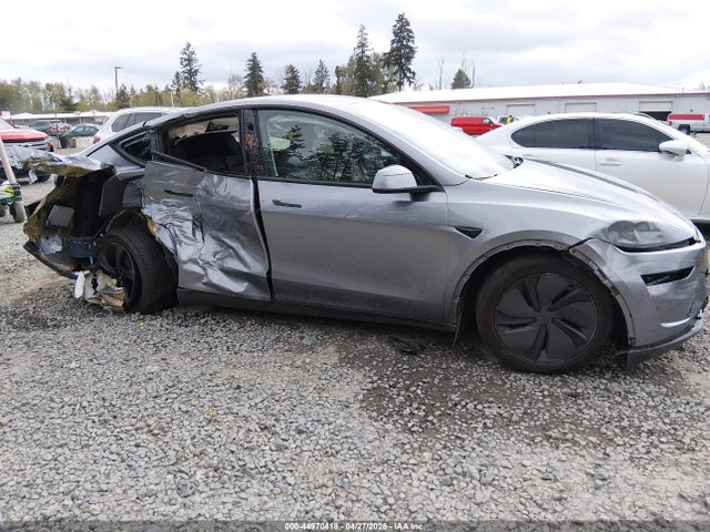 7SAYGDED6TF391195 Tesla Model Y Premium Rear-wheel Drive/standard Rear-wheel Drive