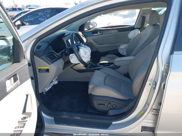 Продажа на аукционе авто 2016 Hyundai Sonata Sport, vin: 5NPE34AFXGH372238, номер лота: 44970467