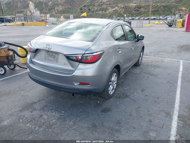 44970515 :رقم المزاد ، 3MYDLBZV1GY105974 vin ، 2016 Scion Ia مزاد بيع