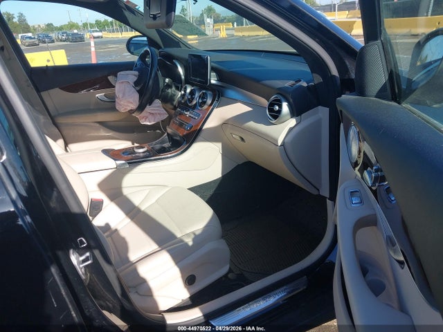 WDC0G4KB7HV004508 Mercedes-Benz Glc 300 4matic