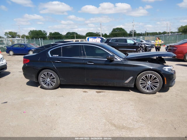 BMW 530i Xdrive 2017 WBAJA7C33HWA70830 Image 13