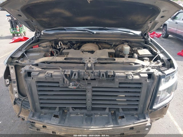 1GNSKHKC7JR385893 Chevrolet Suburban Lt