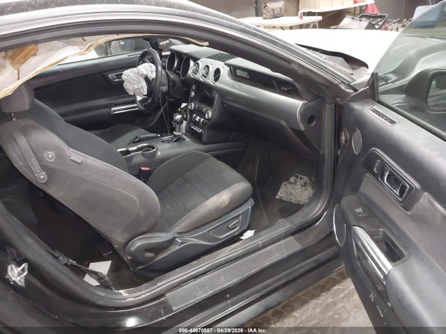 Ford Mustang Ecoboost 2018 1FA6P8TH2J5104392 Image 5