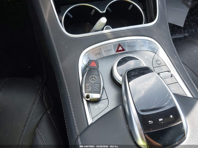 44970593 :رقم المزاد ، WDDUG8CB0HA326966 vin ، 2017 Mercedes-benz S 550 مزاد بيع