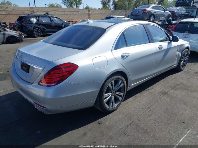44970593 :رقم المزاد ، WDDUG8CB0HA326966 vin ، 2017 Mercedes-benz S 550 مزاد بيع