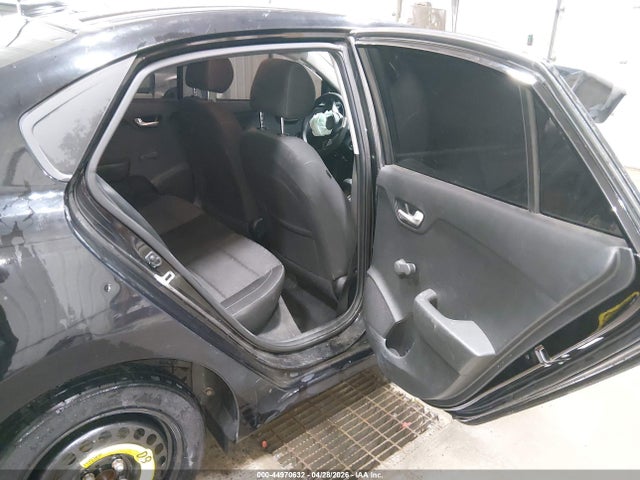 3KPA24AB8JE080288 KIA RIO LX
