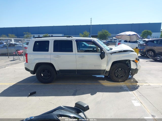 44970636 :رقم المزاد ، 1C4NJPBA3GD731963 vin ، 2016 Jeep Patriot Sport مزاد بيع