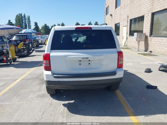 44970636 :رقم المزاد ، 1C4NJPBA3GD731963 vin ، 2016 Jeep Patriot Sport مزاد بيع