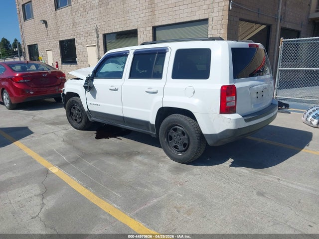 44970636 :رقم المزاد ، 1C4NJPBA3GD731963 vin ، 2016 Jeep Patriot Sport مزاد بيع