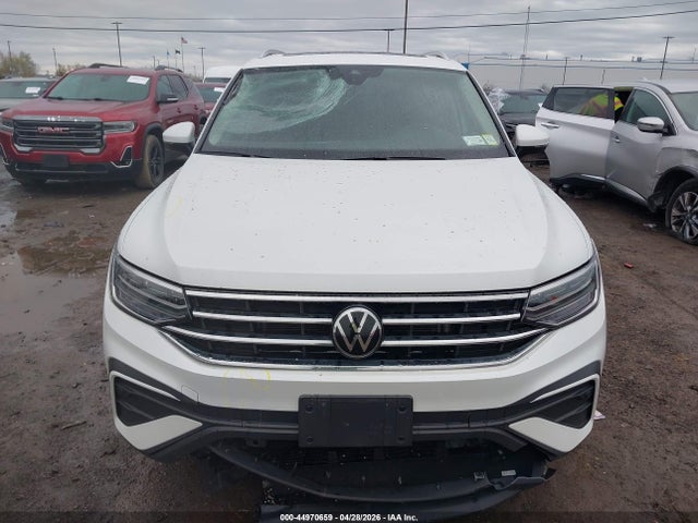 Продажа на аукционе авто 2023 Volkswagen Tiguan 2.0t Se, vin: 3VVMB7AX8PM024376, номер лота: 44970659