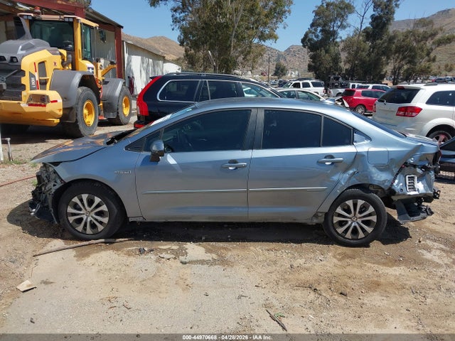 Toyota Corolla Hybrid Le 2021 JTDEAMDE0MJ030650 Image 14