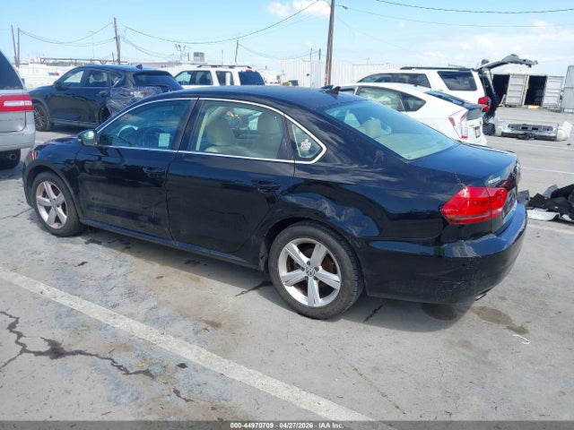 44970709 :رقم المزاد ، 1VWAT7A37FC093942 vin ، 2015 Volkswagen Passat 1.8t Limited Edition مزاد بيع
