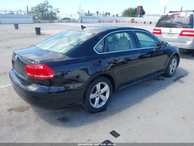 44970709 :رقم المزاد ، 1VWAT7A37FC093942 vin ، 2015 Volkswagen Passat 1.8t Limited Edition مزاد بيع