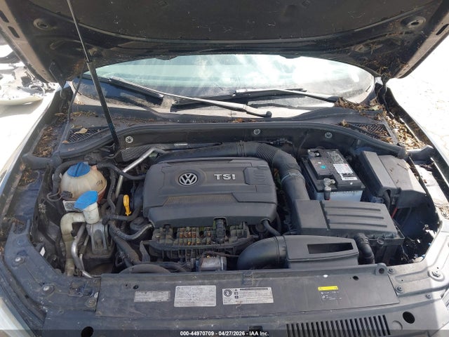 44970709 :رقم المزاد ، 1VWAT7A37FC093942 vin ، 2015 Volkswagen Passat 1.8t Limited Edition مزاد بيع