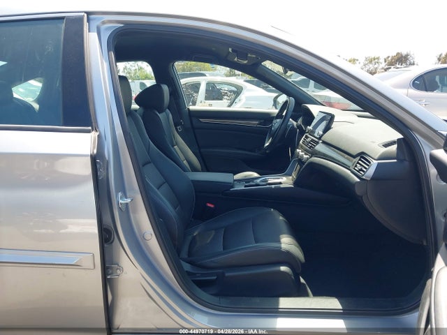 1HGCV3F21NA041099 Honda Accord Hybrid Sport