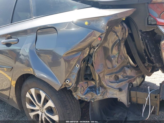 JTDKAMFP6N3198963 Toyota Prius Prime Xle