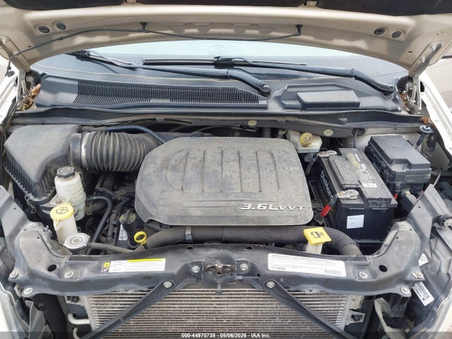 44970738 :رقم المزاد ، 2C4RC1CG4CR327069 vin ، 2012 Chrysler Town & Country Touring-l مزاد بيع