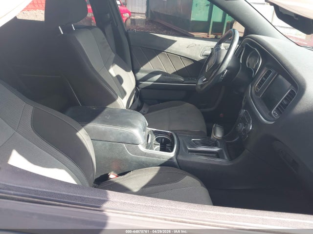 Продаж на аукціоні авто 2015 Dodge Charger Sxt, vin: 2C3CDXHG3FH817127, номер лоту: 44970761